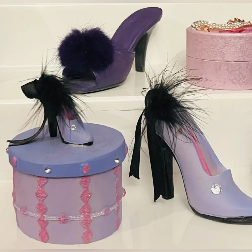 Miniature Shoe, Purse & Hat Box Collectibles - Lot of 10 - Picture 6 of 8